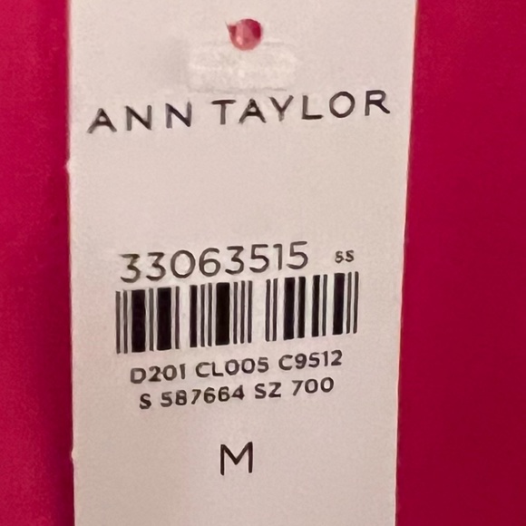 Ann Taylor pink top with collar and sleeve details - Picture 4 of 4